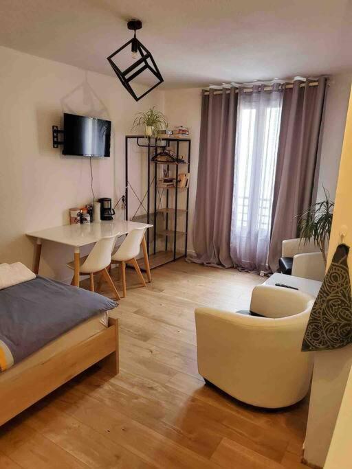 Appartement En Face De La Gare - Centre Ville Poitiers Zewnętrze zdjęcie